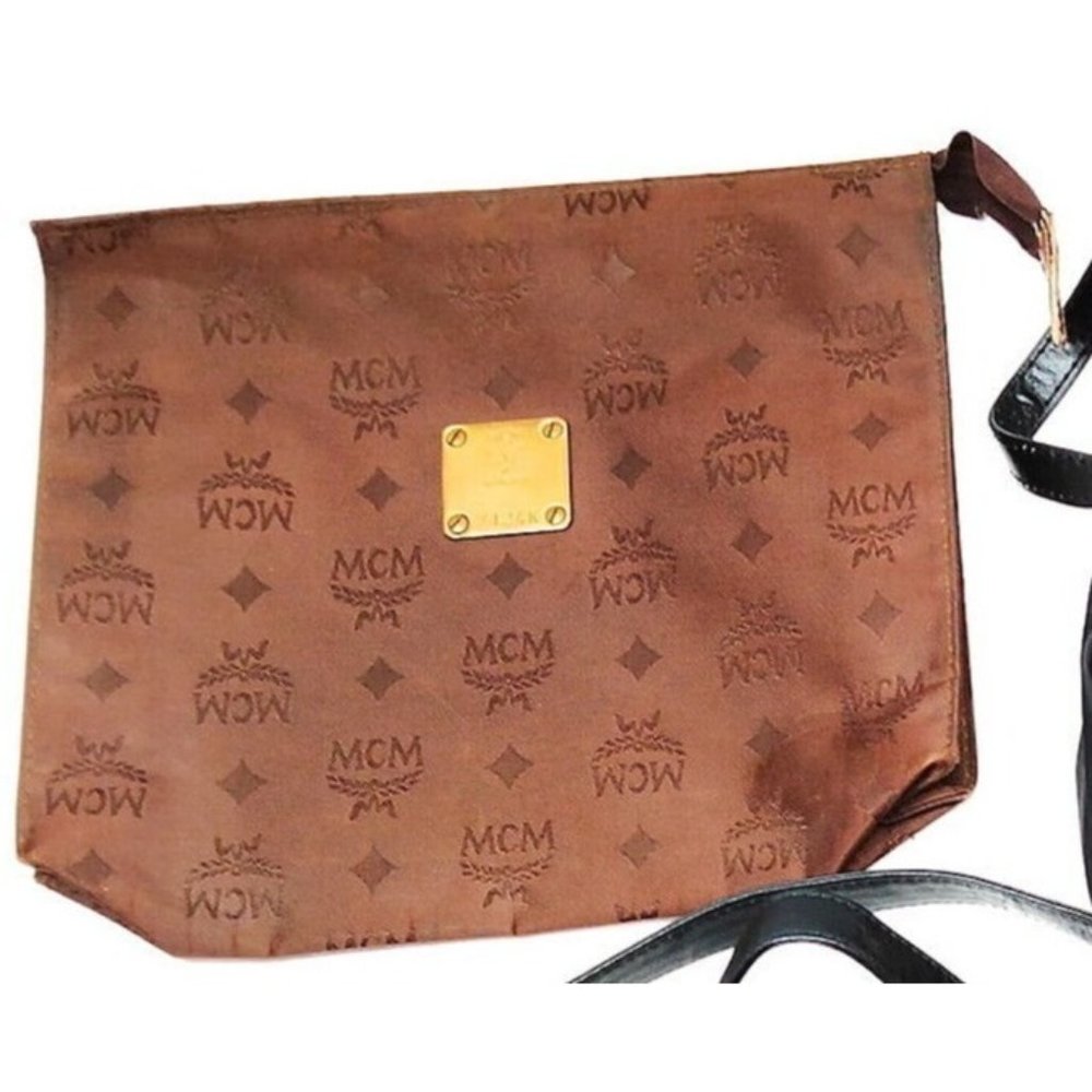 🩷YV MCM Clutch Bag Brown